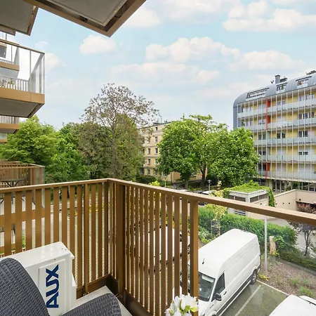 Stylish With Balcony & Parking In The Old Town Of By Renters *