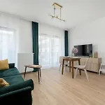 Apartment Stylish With Balcony & Parking In The Old Town Of By Renters *