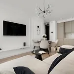 Apartment Stylish With Balcony & Parking In The Old Town Of By Renters Wroclaw