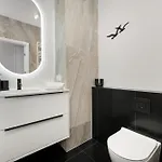Apartment Stylish With Balcony & Parking In The Old Town Of By Renters *